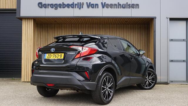Toyota C-HR 1.8 122pk Hybrid Executive H-Leder Keyless LED 17inch LM Stoel & Stuur V.W. Navi A-Camera 52777km!