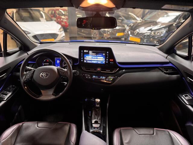 Toyota C-HR 1.8 Hybrid Automaat Bi-Tone Navi Camera lederen Bekleding Stoelverwarming Adap Cruise NL-Auto