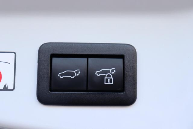 Toyota C-HR 1.8 Hybrid 140 First Edition Limited , Stoel-, Voorruit- & Stuurverwarming
