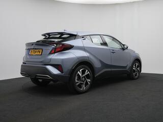 toyota-c-hr-2.0-hybrid-dynamic