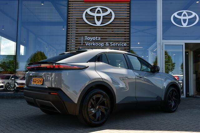 Toyota C-HR Dynamic Limited Edition 57.7 kWh 167pk | Nieuw | Snel leverbaar | Warmtepomp |