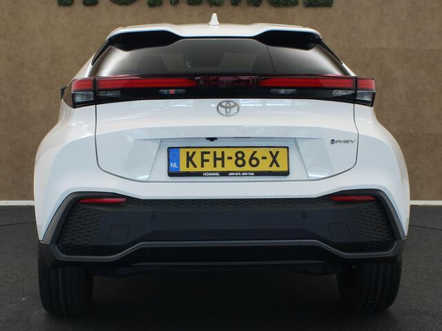 Toyota C-HR 2.0 Plug-in Hybrid 220 Dynamic - DODEHOEK DETECTIE - PARKEERSENSOREN VOOR EN ACHTER - KEYLESS ENRTY & START - ACHTERUITRIJ CAMERA - NAVIGATIE - ADAPTIVE CRUISE CONTROL - STUUR EN STOEL VERWARMING