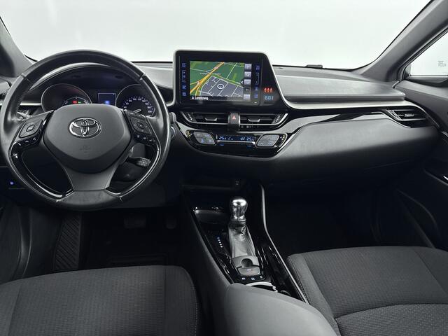 Toyota C-HR 1.8 Hybrid Style Bi-Tone Limited | Trekhaak | Stoelverwarming | Navigatie | Blind Spot |