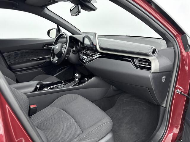Toyota C-HR 1.8 Hybrid Style Bi-Tone Limited | Trekhaak | Stoelverwarming | Navigatie | Blind Spot |