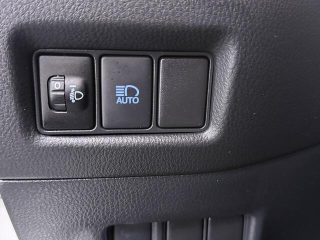Toyota C-HR 1.8 Hybrid Dynamic | Navigatie | PDC |