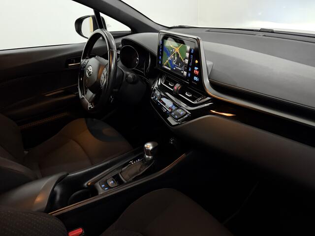 Toyota C-HR 1.2 Dynamic Camera, Navi, Cruise control, Keyless start, Rijstrook correctie, Lichtmetalen velgen, A start stop, Trekhaak