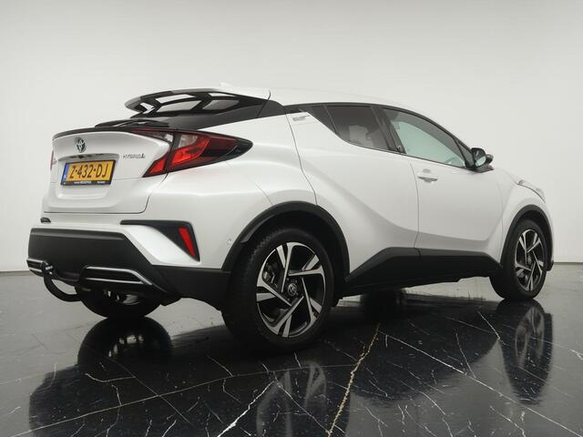 Toyota C-HR 2.0 Hybrid Dynamic 184PK - Navigatie - Camera - 18 inch LM velgen - Stoelverwarming - Afneembare trekhaak - 12 maanden garantie