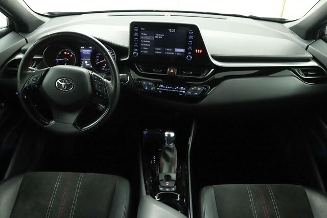 Toyota C-HR 2.0 Hybrid GR-Sport | Adaptive Cruise Control | Achteruitrijcamera | Apple Carplay | Android Auto | Stoelverwarming | Stuurverwarming | Trekhaak |