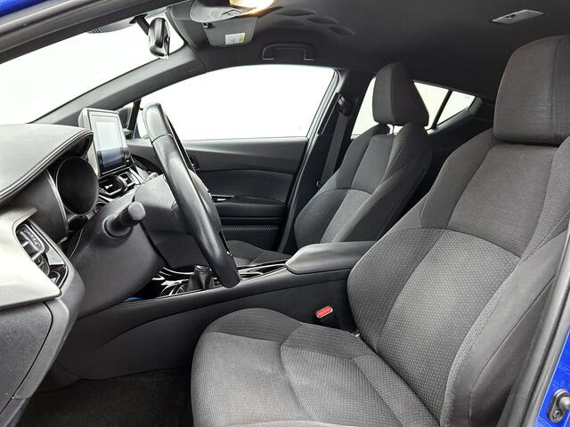 Toyota C-HR 1.2 Dynamic | Dealer onderhouden | Stoelverwarming | Navigatie | Cruise control Adaptive | Climate control | Camera | Bluetooth Onderweg-Naar-Dealer