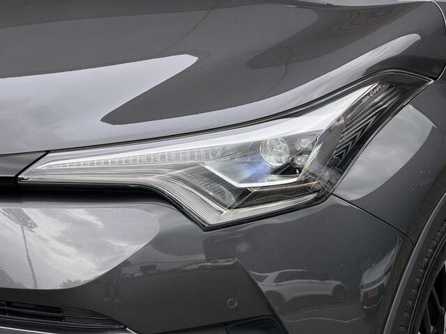 Toyota C-HR 1.8 Hybrid Dynamic Camera / Trekhaak / Leer / Navi / Clima / Stoelverwarming