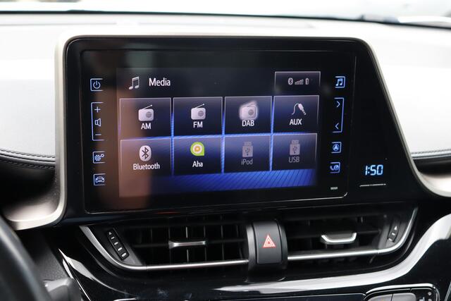 Toyota C-HR 1.8 Hybrid Dynamic, LM velgen, Parkeercamera, Navi , Adaptieve cruise control, Lane assist.