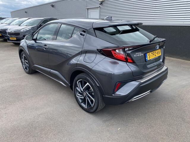 Toyota C-HR 2.0 Hybrid Dynamic NL-auto! Navigatie, Smart Key, Adaptieve cruise control, Achteruitrijcamera, Parkeersensoren, Smart Key