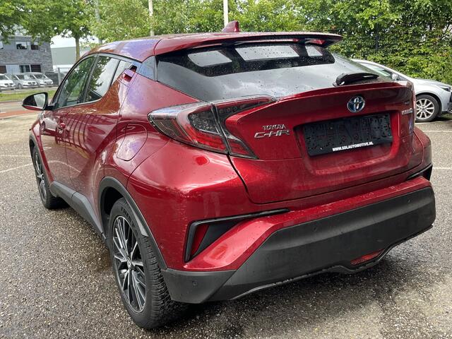 Toyota C-HR 1.8 Hybrid Executive // LED KOPLAMPEN // NAVI // CAMERA // ADAPTIVE CRUISE // STOELVERWARMING // CLIMA //