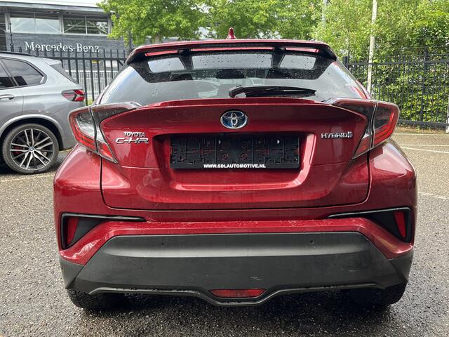 Toyota C-HR 1.8 Hybrid Executive // LED KOPLAMPEN // NAVI // CAMERA // ADAPTIVE CRUISE // STOELVERWARMING // CLIMA //
