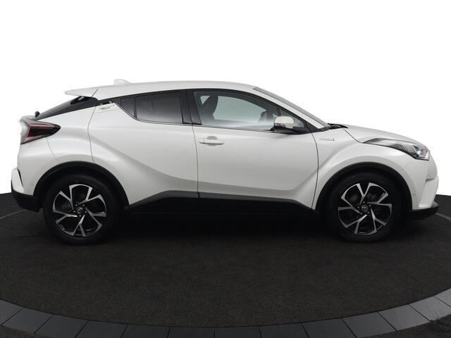 Toyota C-HR 1.8 Hybrid Style | Lederen Bekleding | Trekhaak | JBL Audio | Led Verlichting | Keyless Entry | Navigatie |