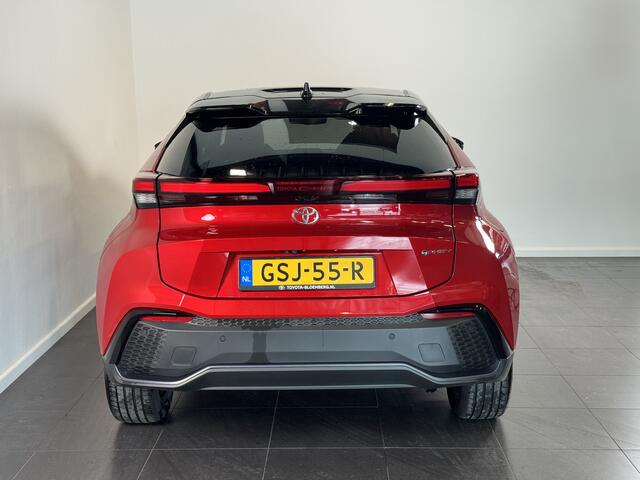 Toyota C-HR 2.0 Plug-in Hybrid 220 Executive | Next Generation Pack | Panoramadak | Head-up display | elektrisch bedienbare stoel | PE gereserveerd tm 20/5