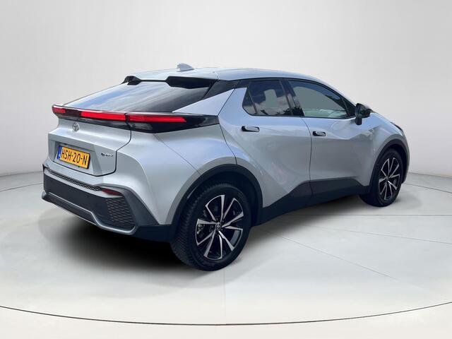 Toyota C-HR 1.8 Hybrid 140 Dynamic | Navigatie | Apple CarPlay/Android auto | Achteruitrijcamera