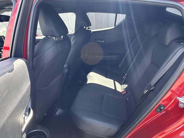 Toyota C-HR 2.0 Hybrid Style Luxury / Trekhaak (725KG) / Cruise Control / Airco / Dodehoek Detectie / Achteruitrij Camera / Apple Carplay&Android Auto / Keyless Entry /