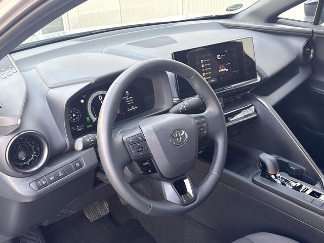 Toyota C-HR 2.0 Plug-in Hybrid 220 Dynamic **TWEEDE PINKSTERDAG GEOPEND/ DODEHOEK DETECTIE/ STUURVERWARMING/ KEYLESS**