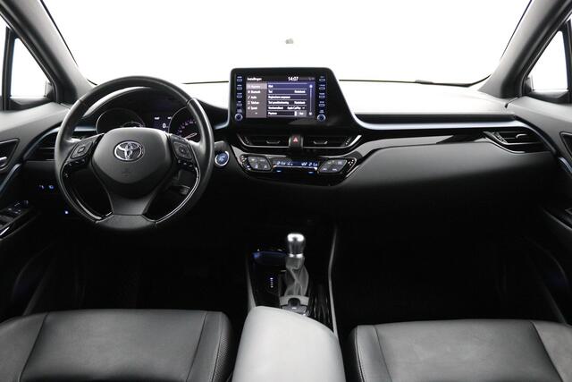 Toyota C-HR 1.8 Hybrid | Full Leder | Paekeer sensoren V+A | Apple carplay | Andriod auto | Stoel + stuur verwarming | Blind spot |