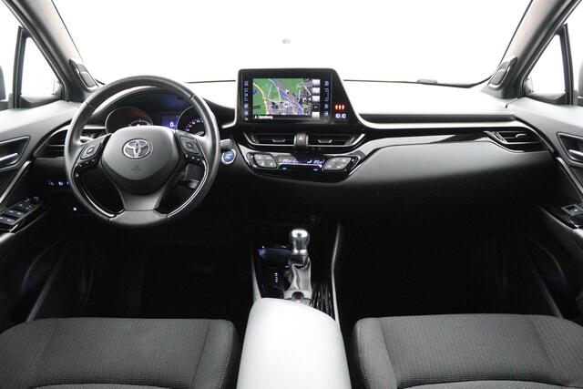 Toyota C-HR 1.8 Hybrid Bi-Tone | Stoelverwarming | parkeersensoren | Bi-Tone |