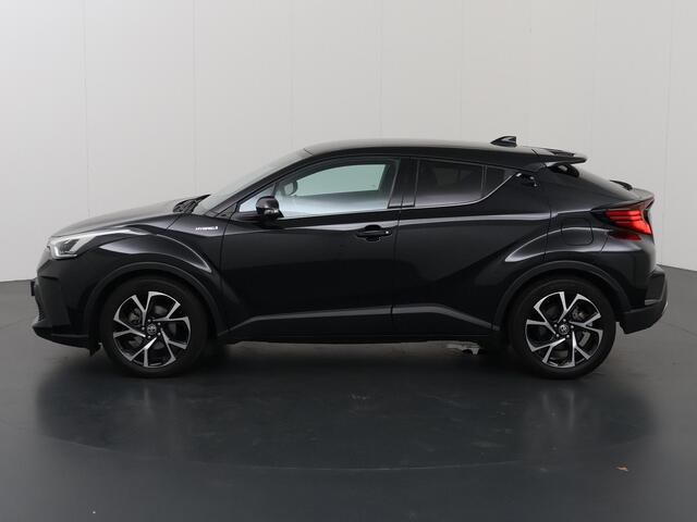 Toyota C-HR 2.0 Hybrid Style | LED | Navigatie | Cruise Control | Climate Control | Camera | DAB | Apple CarPlay/Android Auto | Stoelverwarming | JBL Audio | Trekhaak |