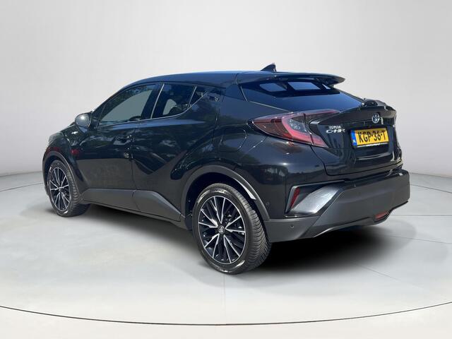 Toyota C-HR 1.8 Hybrid Executive | Stoelverwarming | Parkeersensoren | LED koplampen | 18 inch LM-velgen |