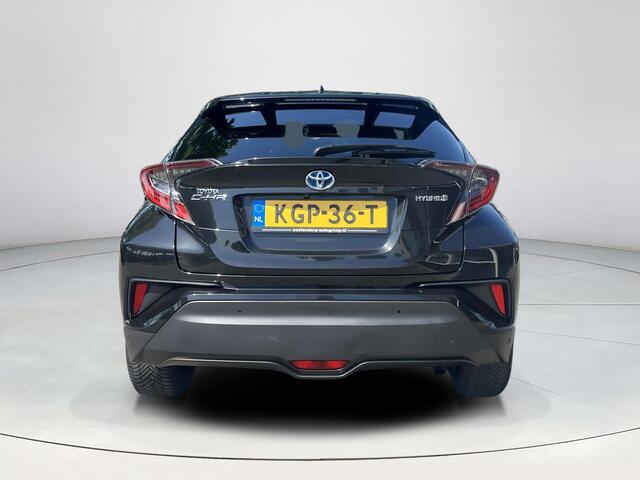 Toyota C-HR 1.8 Hybrid Executive | Stoelverwarming | Parkeersensoren | LED koplampen | 18 inch LM-velgen |