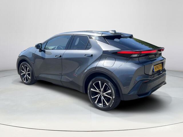 Toyota C-HR 2.0 Plug-in Hybrid 220 Dynamic | Stoel en stuurverwarming | Navigatie | Apple CarPlay/Android auto
