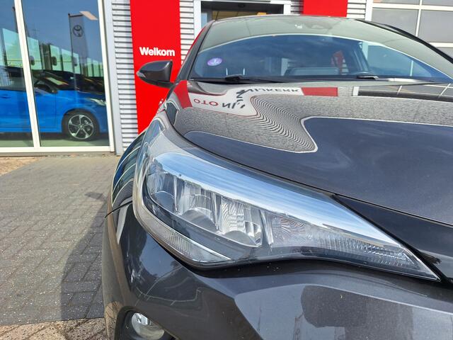 Toyota C-HR 1.8 Hybrid Style Bi-Tone