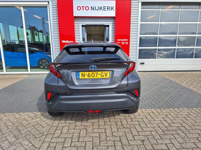 Toyota C-HR 1.8 Hybrid Style Bi-Tone