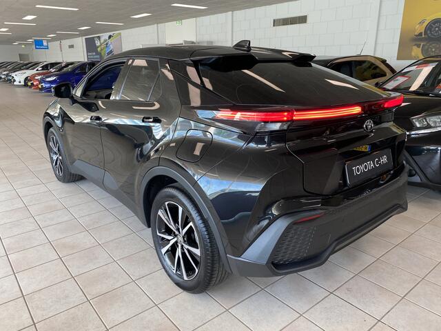Toyota C-HR 2.0 Plug-in Hybrid 220 Dynamic Edition |12,3" Multi media