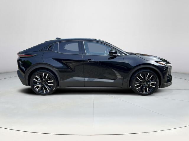 Toyota C-HR First Edition 77 kWh * ¤ 3.000,- extra inruilwaarde *