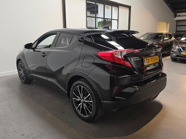 Toyota C-HR 1.8 Hybrid Energy - Adaptive Cruise - Stoelverwarming - 18''