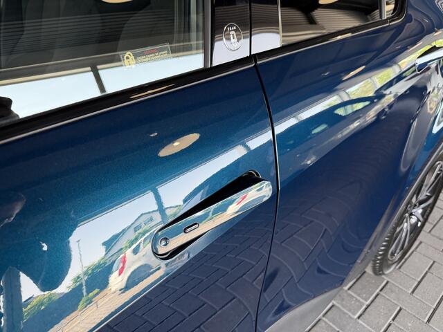 Toyota C-HR 2.0 Hybrid 200 Dynamic / Two tone / Apple CarPlay / Stuurverwarming / Lane Assist / ACC