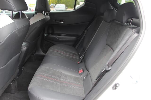 Toyota C-HR 2.0 Hybrid GR-Sport **TWEEDE PINKSTERDAG OPEN/ DODEHOEK DETECTIE/ JBL AUDIO/ KEYLESS/ STOELVERWARMING**