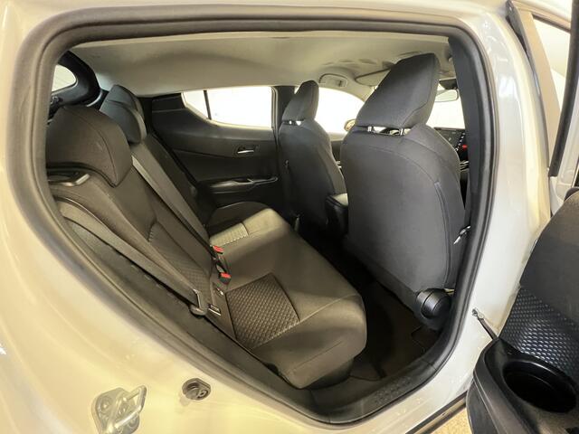 Toyota C-HR 1.8 Hybrid Active | Navigatie/Android/Apple Carplay | LM Velgen 17" | Cruise Control Adaptief | Airco Automatisch | LED Koplampen |