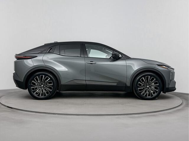 Toyota C-HR Executive AWD 77 kWh | Apple Carplay & Android Auto | Parkeercamera | * | Direct leveren |