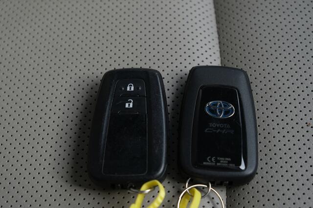 Toyota C-HR 2.0 Hybrid Executive Automaat | Adaptive Cruise Control | Smart