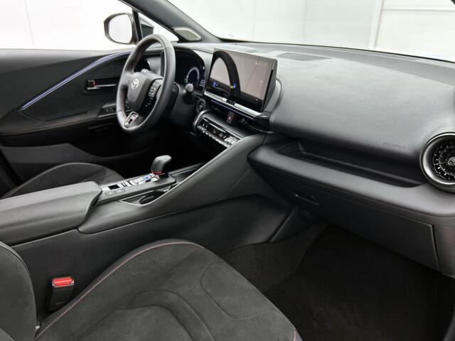 Toyota C-HR 2.0 Plug-in Hybrid 220 GR SPORT PLUS limited | JBL | Stoel+stuurverwarming | Full LED verlichting | Elektrische achterklep | Dodehoek detectie | Apple CarPlay/Android Auto | Cruise control Adaptive | Draadloze telefoonlader