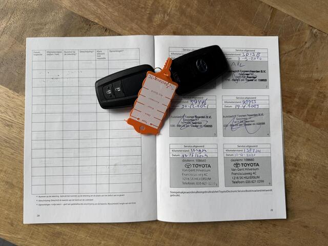 Toyota C-HR 1.8 Hybrid Active | navi | fabrieksgarantie | trekhaak |