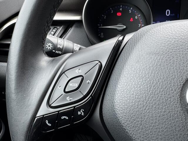 Toyota C-HR 1.2 Executive | 1300KG Trekgew. | Trekhaak | Navi | Stoelverwarm