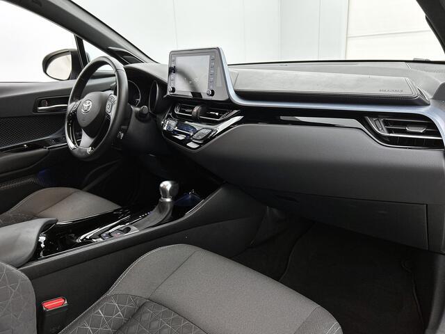 Toyota C-HR 1.8 Hybrid First Edition | JBL Audio | 18" LMV | Origineel NL | Two-Tone |