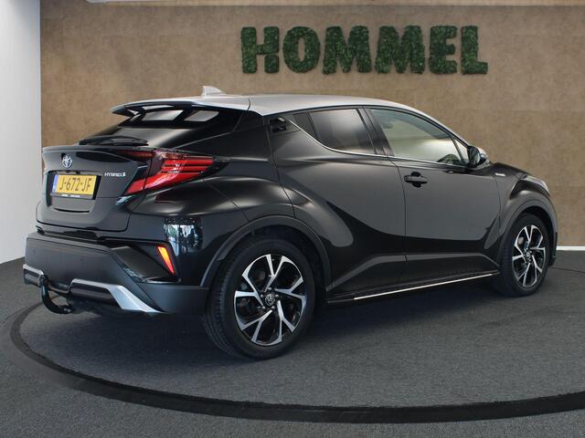 Toyota C-HR 2.0 Hybrid Dynamic - ORIGINEEL NEDERLANDSE AUTO - AFNEEMBARE 13 POLIGE TREKHAAK - TREKGEWICHT 725 KG - JBL AUDIO - TREEPLANKEN - APPLE CARPLAY/ ANDROID AUTO - VOORSTOELEN VERWARMD - PARKEERSENSOREN VOOR/ ACHTER - NAVIGATIE