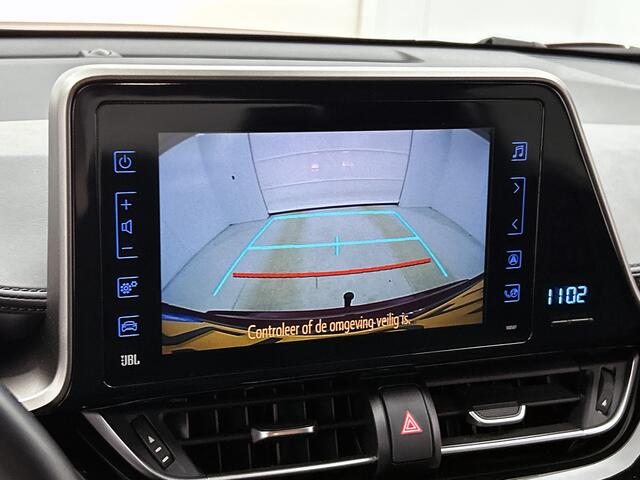 Toyota C-HR 1.8 Hybrid Style | Dealer onderhouden | Dodehoek detectie | JBL | Parkeersensoren voor+achter met assistent | Trekhaak afneembaar | Navigatie | Cruise control adaptive |