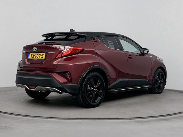 Toyota C-HR 1.8 Hybrid Adventure Automaat | Lichtmetalen Velgen | JBL | Stoelverwarming | Navi | Parkeersensoren |