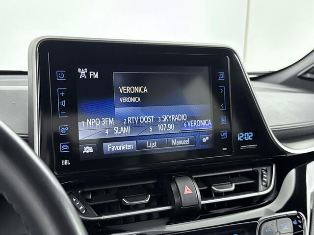 Toyota C-HR 1.8 Hybrid Adventure Automaat | Lichtmetalen Velgen | JBL | Stoelverwarming | Navi | Parkeersensoren |