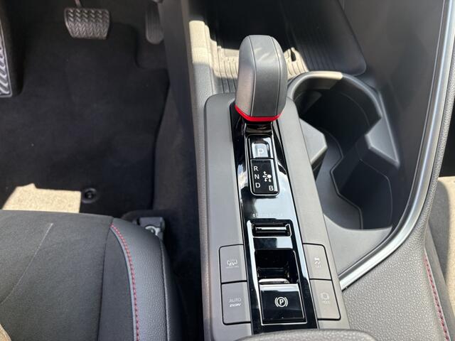 Toyota C-HR 2.0 PHEV 220 GR Premium | Pano | JBL | Trekhaak