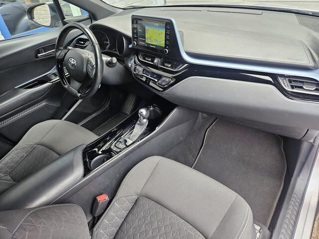 Toyota C-HR 1.8 Hybrid Bi-Tone Plus Inclusief Afleveringskosten