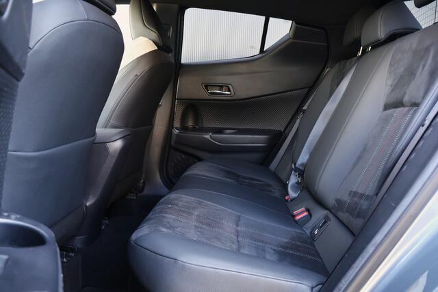 Toyota C-HR 2.0 Hybrid GR-Sport | Trekhaak | 19 Inch | Adaptieve Cruise | Apple Carplay / Android Auto | Sportstoelen | Camera